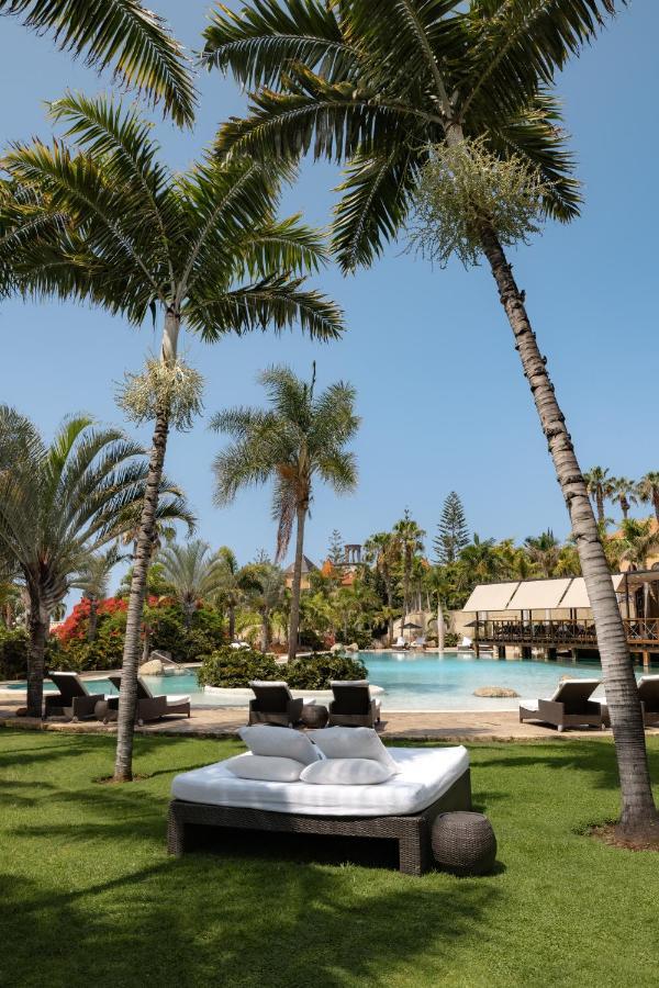 The Villas At Bahia Del Duque Адехе Екстериор снимка